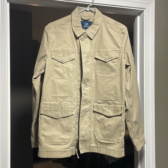 Never worn light jacket - Picture 1 of 3